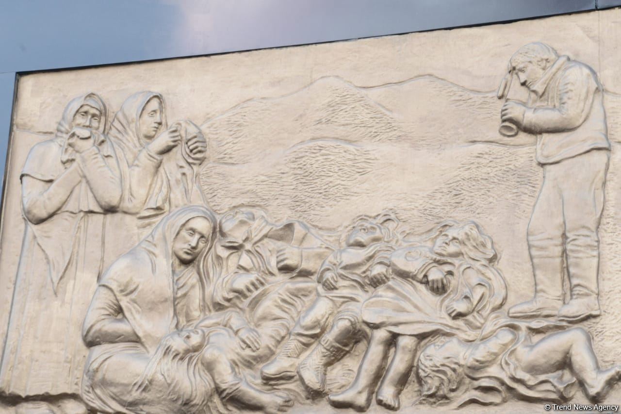 Общественность Азербайджана чтит память жертв Ходжалинского геноцида  (ФОТОРЕПОРТАЖ)