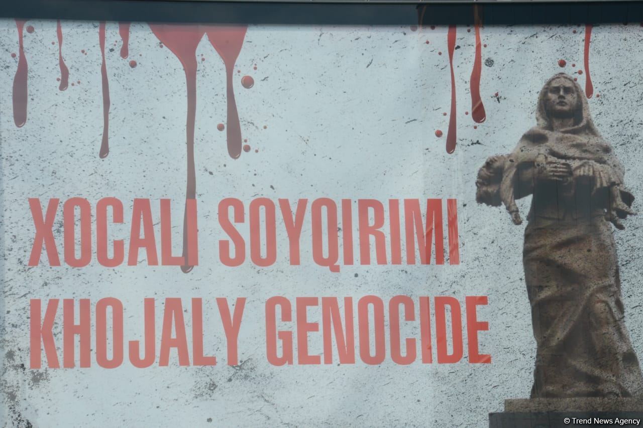 Общественность Азербайджана чтит память жертв Ходжалинского геноцида  (ФОТОРЕПОРТАЖ)