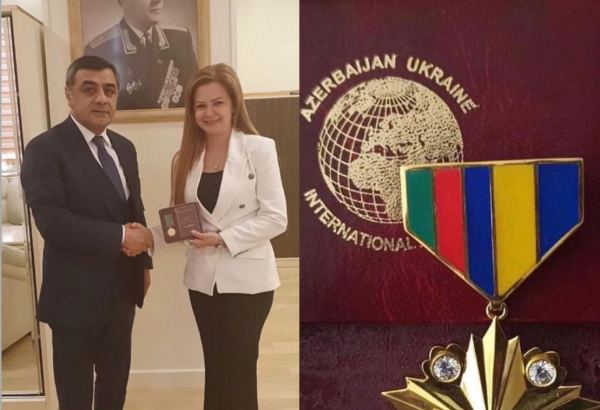 Композитор Севиндж Тофиггызы награждена золотой медалью международного альянса "Азербайджан-Украина" (ФОТО)