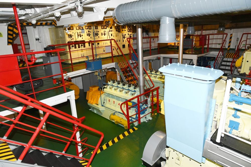 Президент Ильхам Алиев и Первая леди Мехрибан Алиева приняли участие в открытии танкера-музея "Сураханы" в Баку (ФОТО/ВИДЕО)