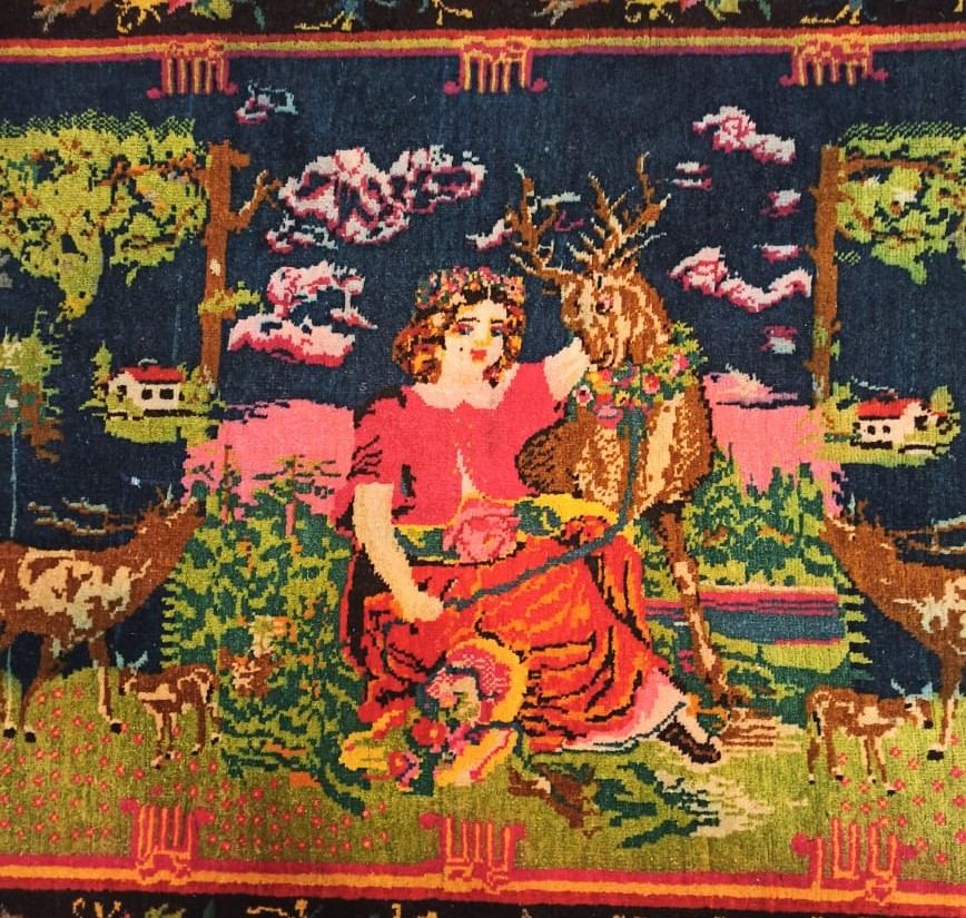 Образы женщин в азербайджанских коврах (ФОТО)