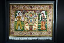 Образы женщин в азербайджанских коврах (ФОТО)