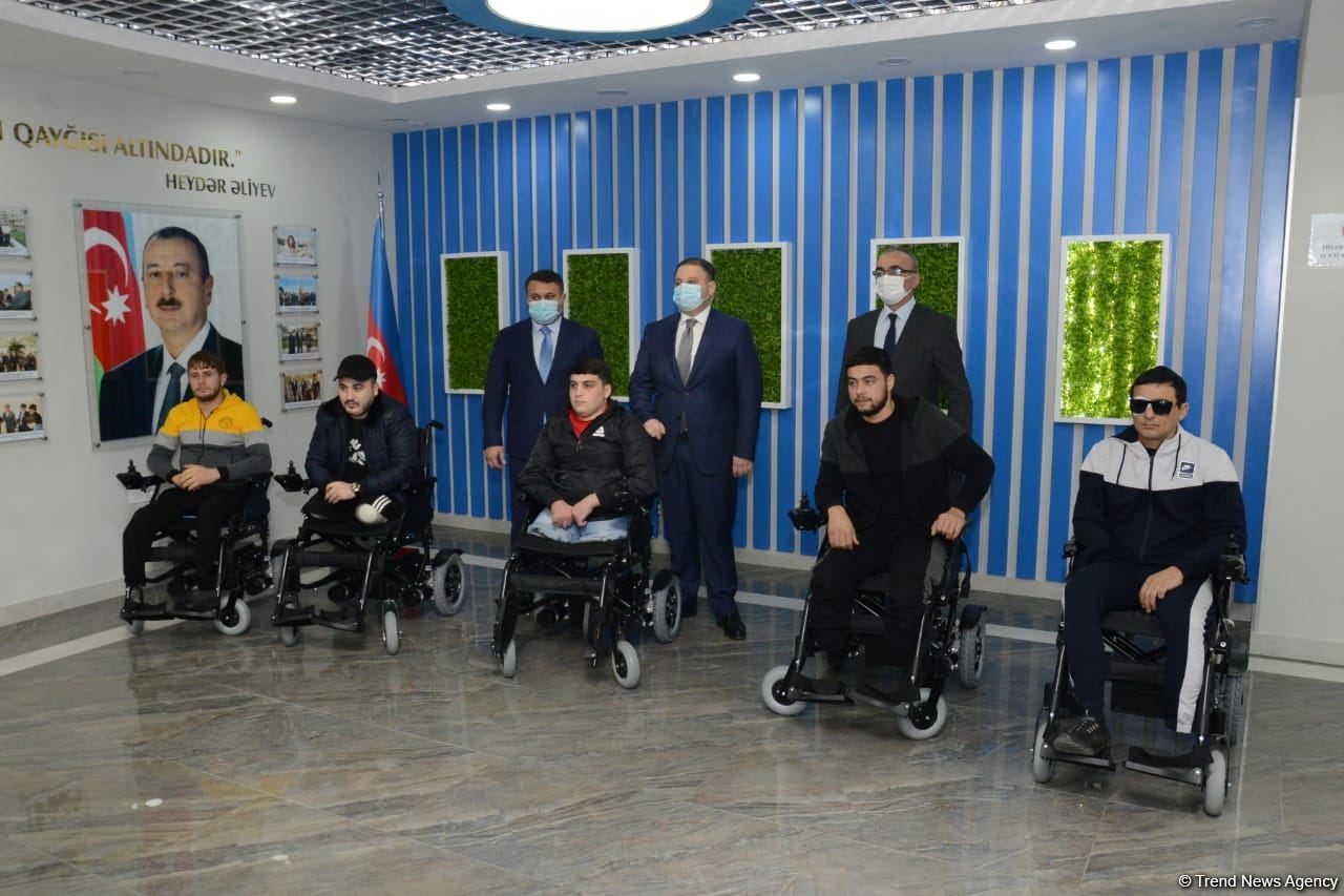 Ветераны Отечественной войны Азербайджана обеспечиваются высокотехнологичными средствами для передвижения (ФОТО)