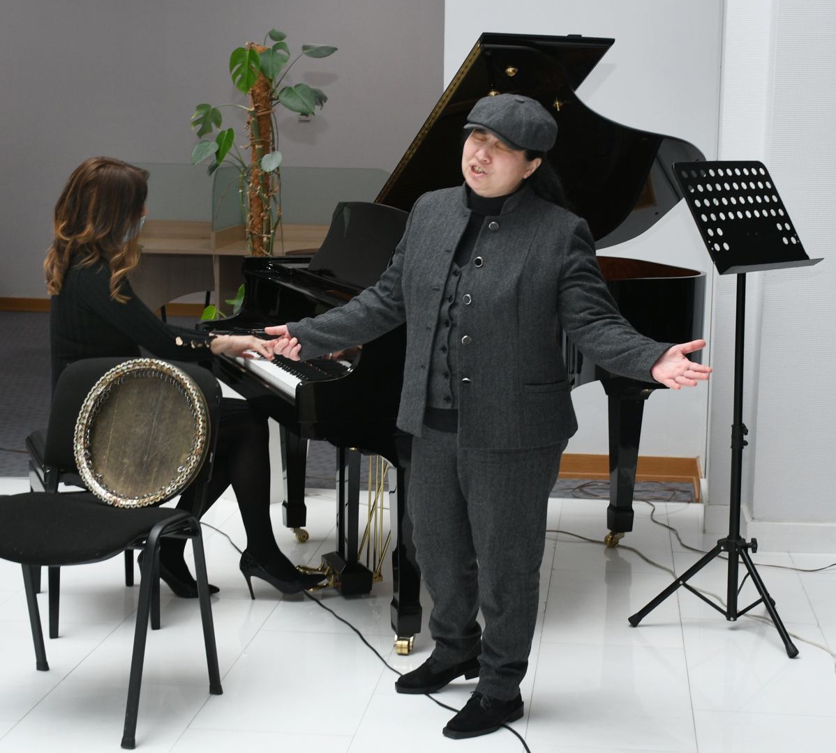 Правильное применение азербайджанского языка в исполнительском искусстве - дискуссии (ФОТО)