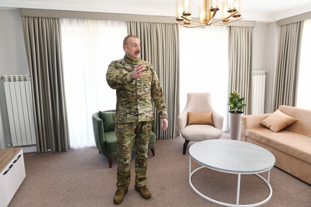 Президент Ильхам Алиев и Первая леди Мехрибан Алиева побывали в городе Шуша (ФОТО/ВИДЕО)