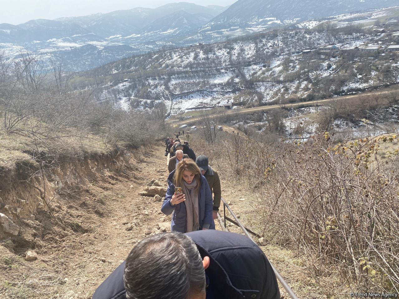 Кадры из Азыхской пещеры — репортаж Trend TV