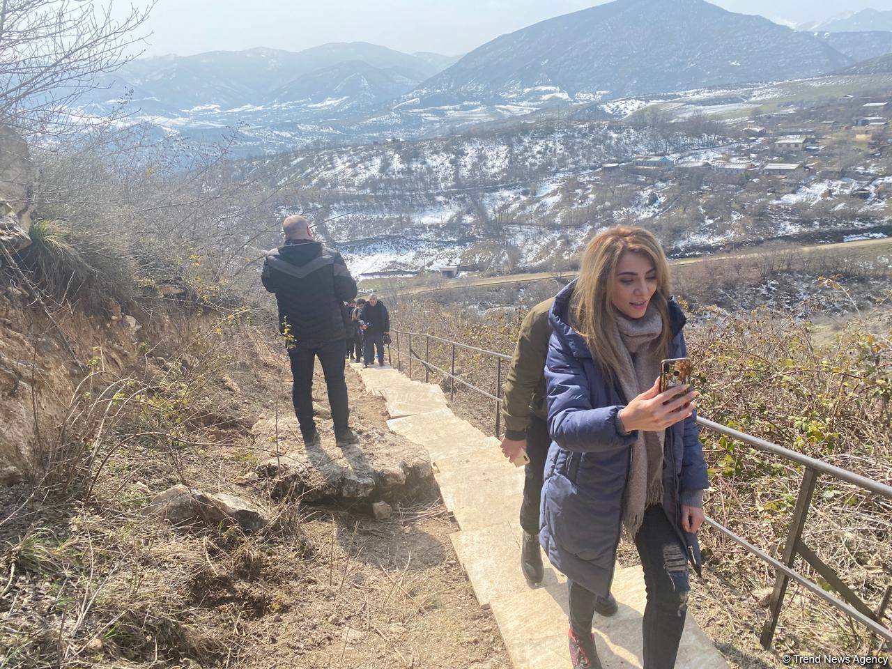 Кадры из Азыхской пещеры — репортаж Trend TV