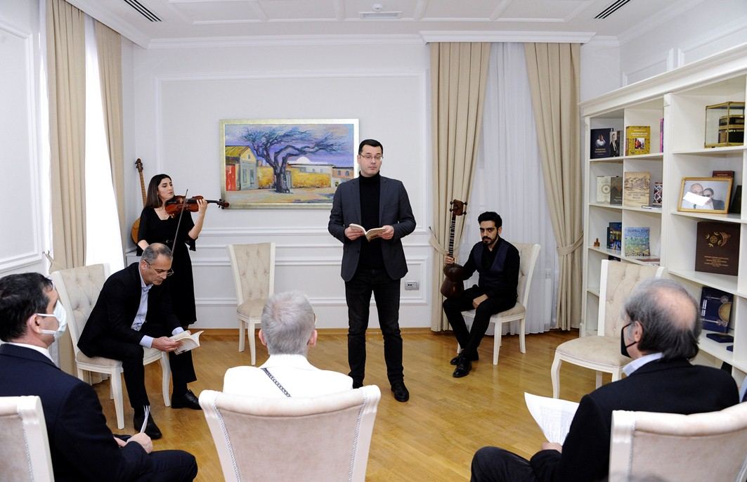 В Баку состоялась презентация книг выдающегося писателя и драматурга Максуда Ибрагимбекова (ФОТО)