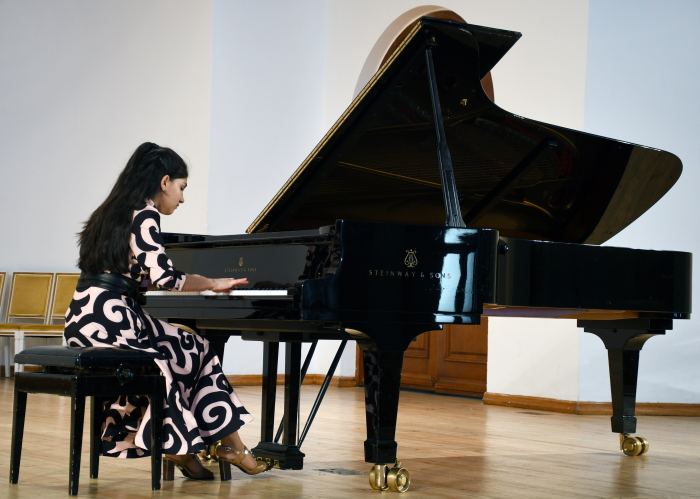 Праздничный концерт! Сюрпризы и яркие номера в Баку (ВИДЕО/ФОТО)