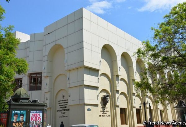 Представители Бакинской русдрамы - почетные гости Международного Шекспировского фестиваля в Румынии