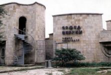 Самед Вургун в памятниках, картинах, марках ... (ФОТО)