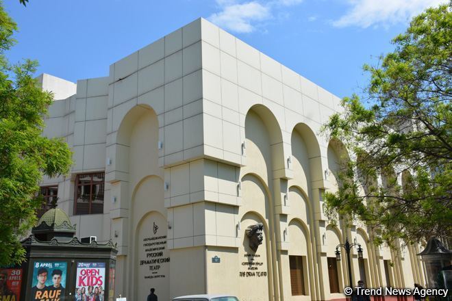 Представители Бакинской русдрамы - почетные гости Международного Шекспировского фестиваля в Румынии