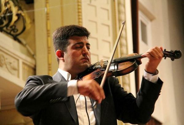 Азербайджанский музыкант-виртуоз выступит для москвичей