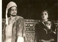 Фуад Поладов в образе Низами Гянджеви. Впервые актеры рассказали о резонансном спектакле – 45 лет назад на праздник Новруз (ФОТО)