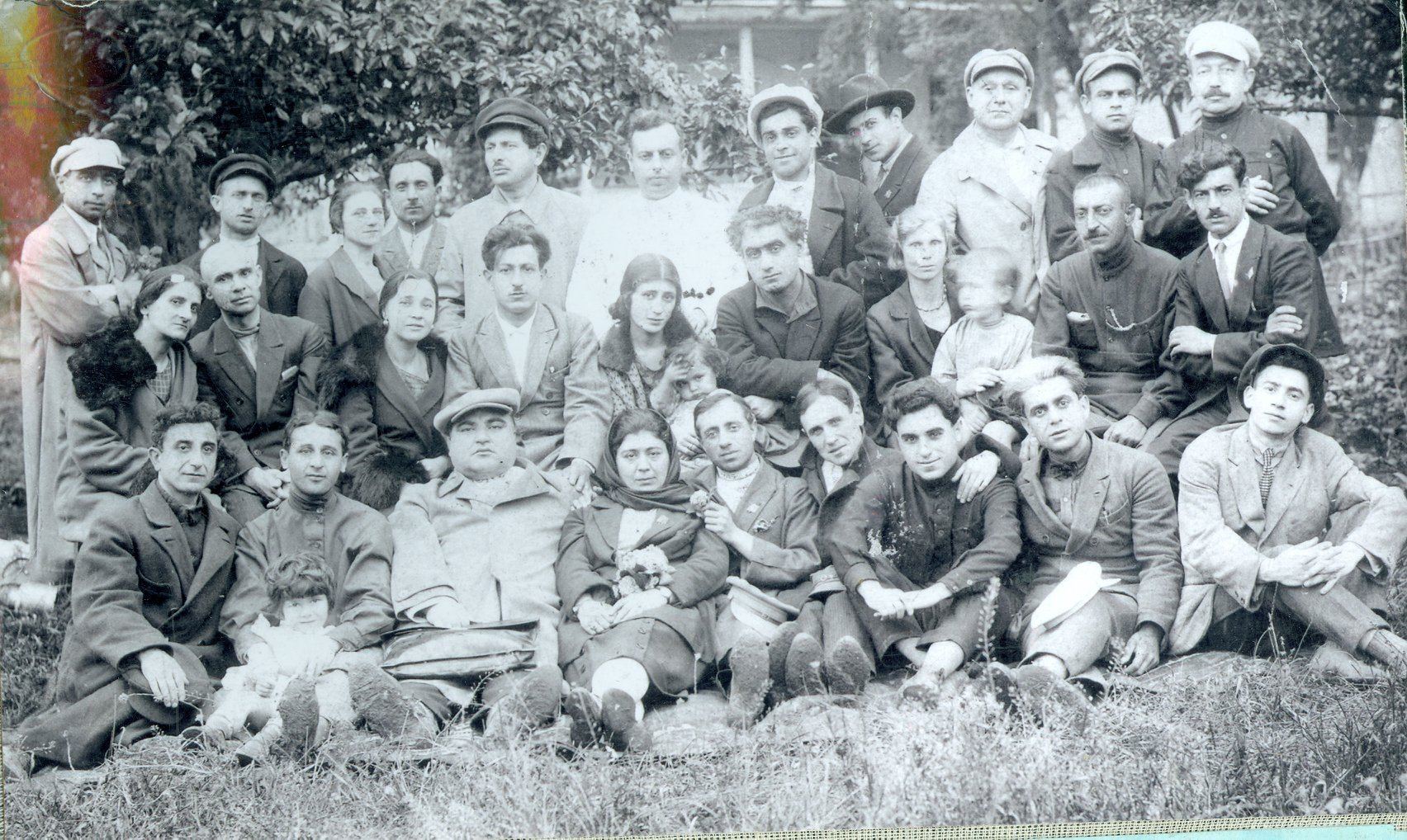 Рухулла Сидги – он продал стихотворения отца, чтобы учиться в Москве. Воплотил более 300 образов в 250 городах (ФОТО)