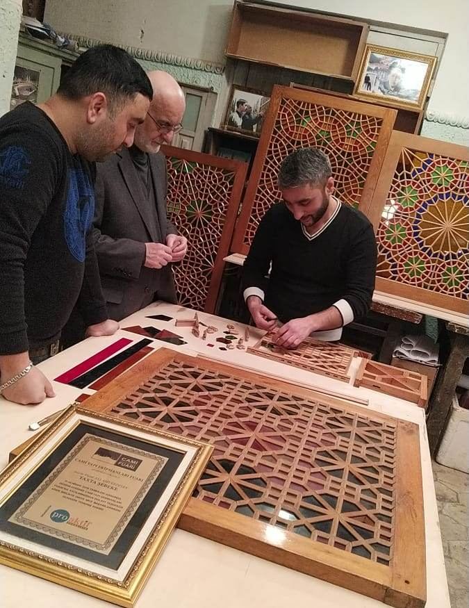Уникальное иcкусство шебеке в старой Шуше. Мастер Рафиг Шушалы продолжает традиции (ФОТО)