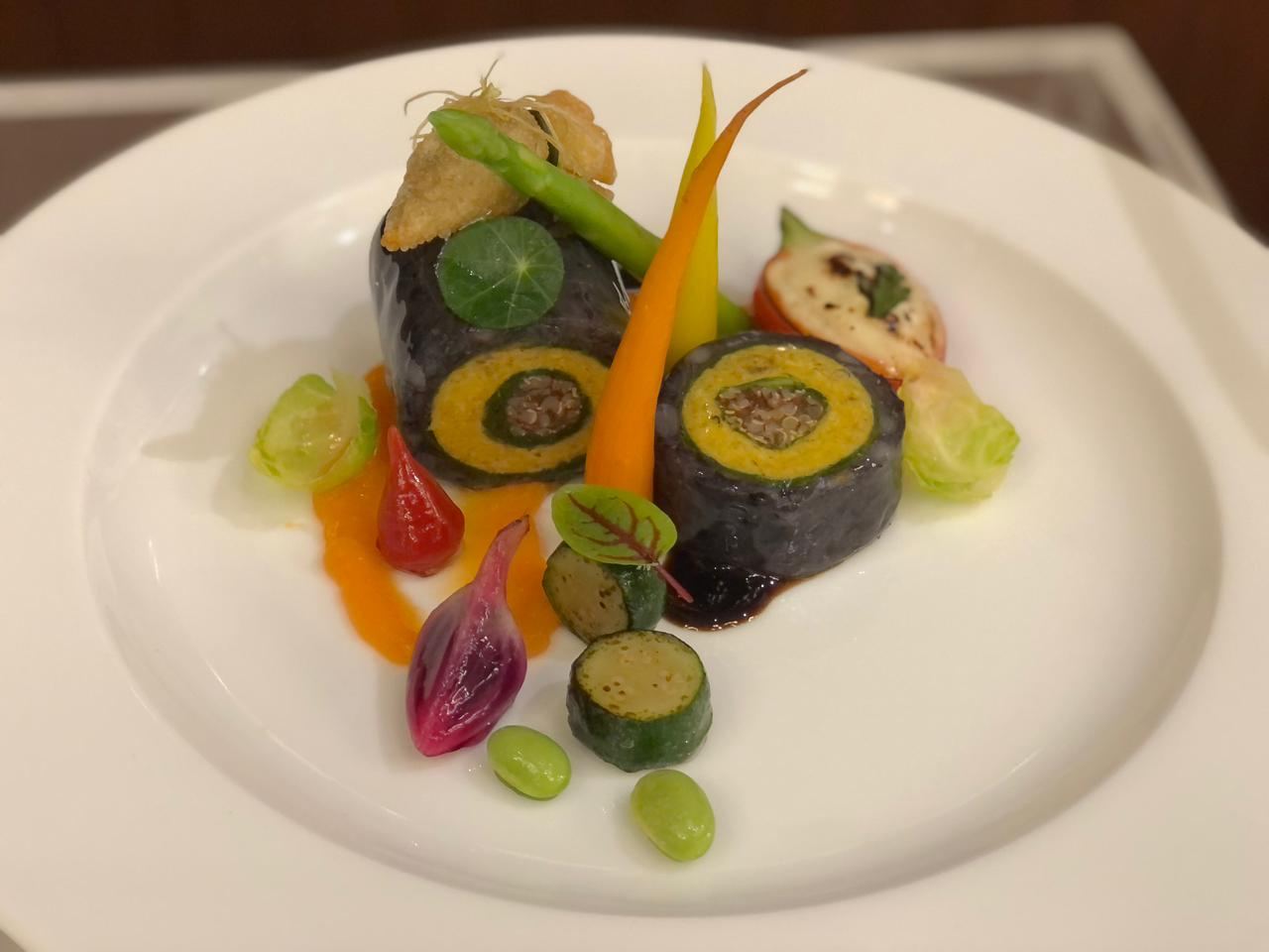 Вкуснятина на карантине. Азербайджанский кулинар оценивает блюда народов мира в Дубае (ФОТО)