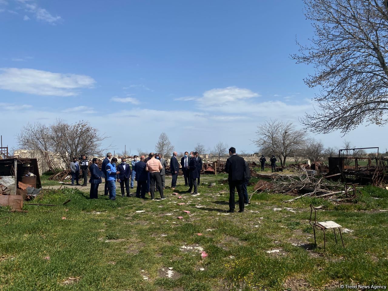 Представители ОИС посетили кладбище Имарета в Агдаме (ФОТО/ВИДЕО)