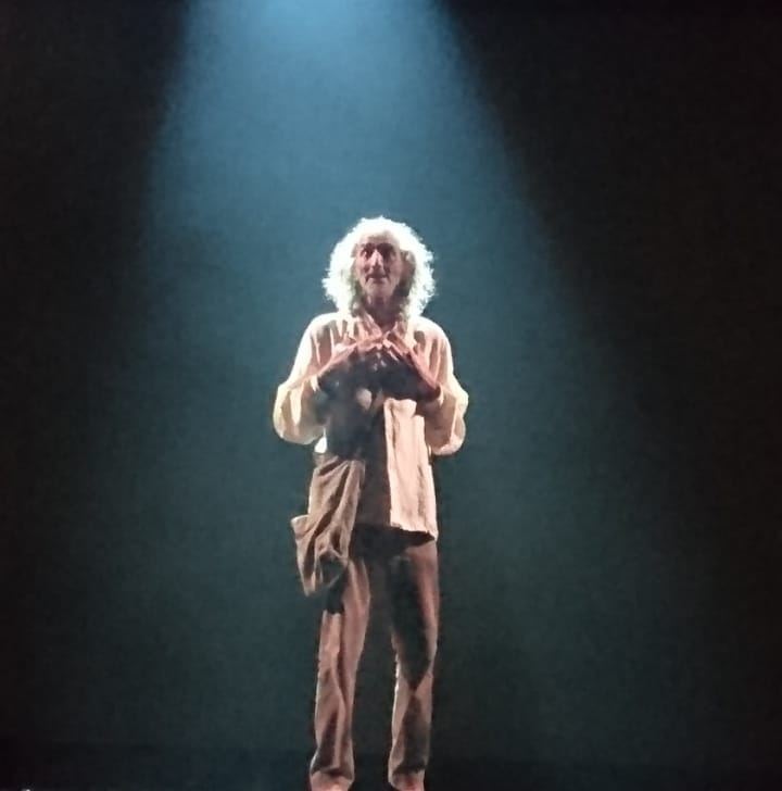 Последние красная дорожка и роль Фикрета Мамедова, или  Трогательный месседж из Дома престарелых (ФОТО)