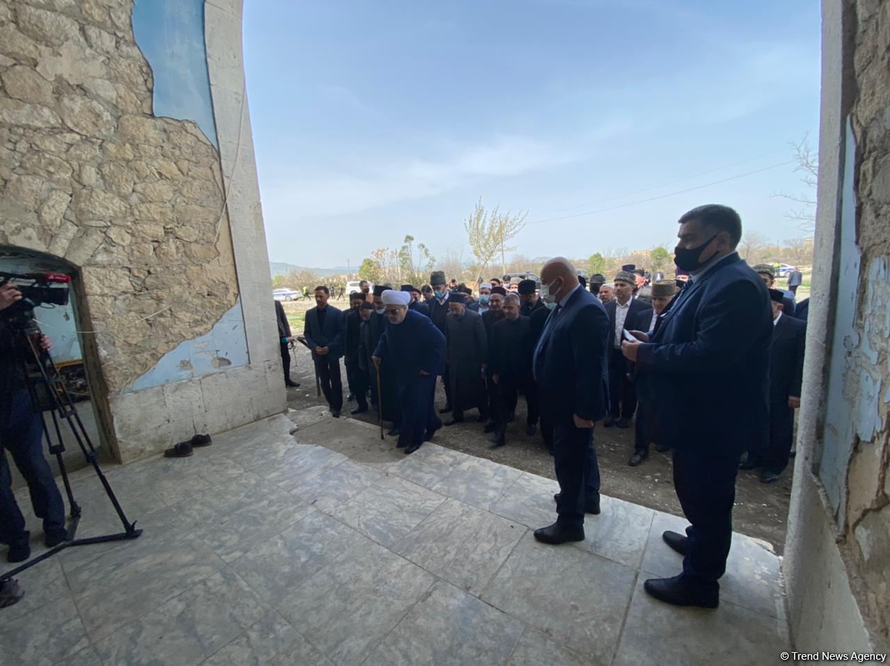 Главы религиозных конфессий в Азербайджане посетили Агдамскую джума-мечеть (ФОТО)