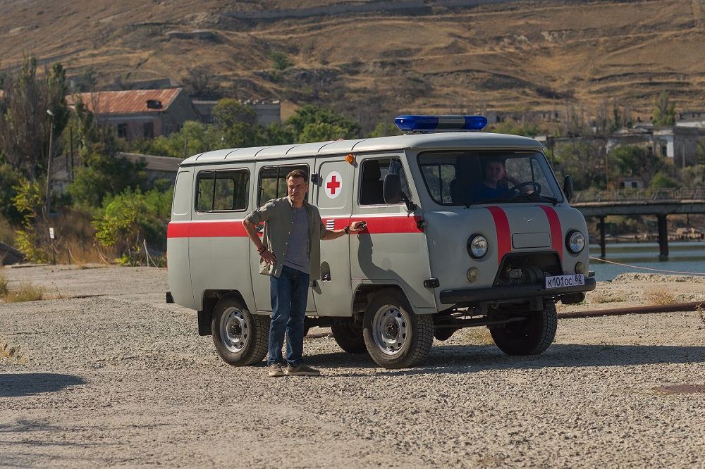 Заслуженный артист Азербайджана в эпицентре российской пандемии. Что произошло? (ФОТО)