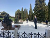 Председатель Генассамблеи ООН посетил могилу великого лидера Гейдара Алиева (ФОТО)