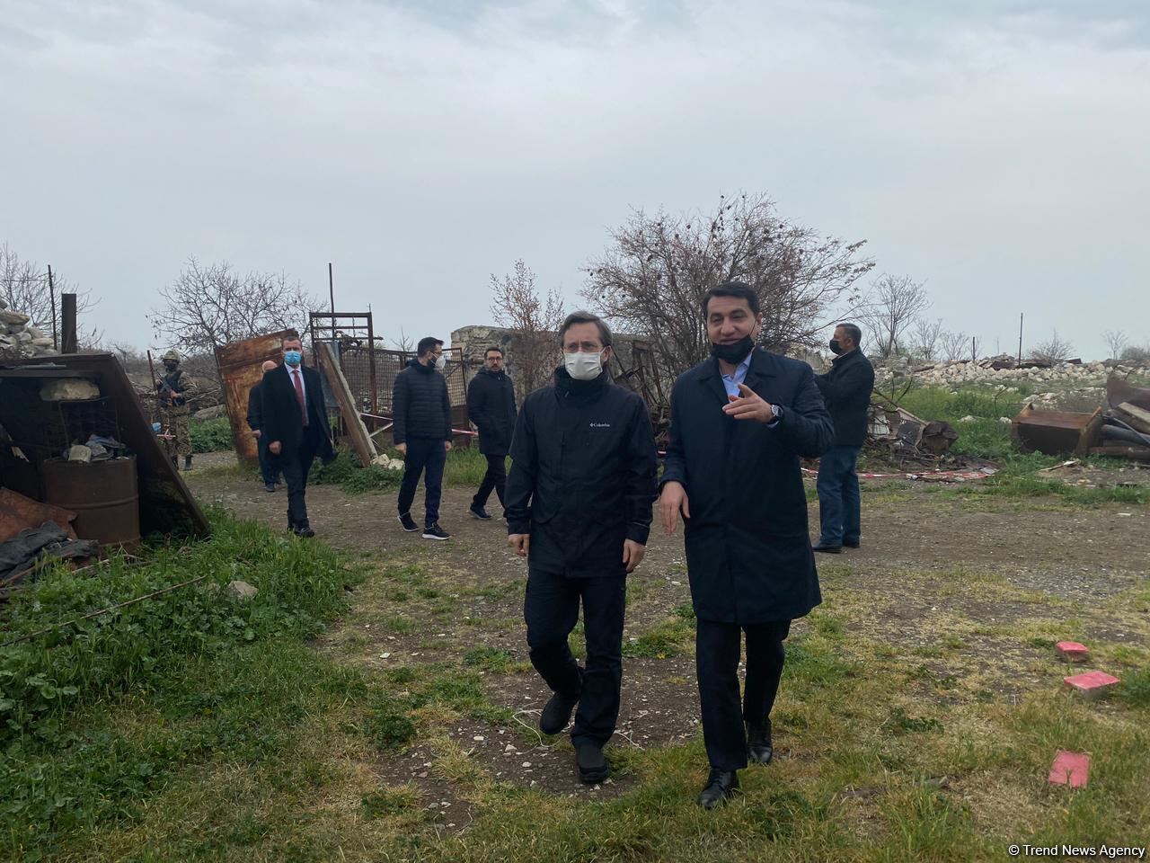 Делегация Тюркского совета побывала на разрушенном армянами кладбище Имарат (ФОТО/ВИДЕО)