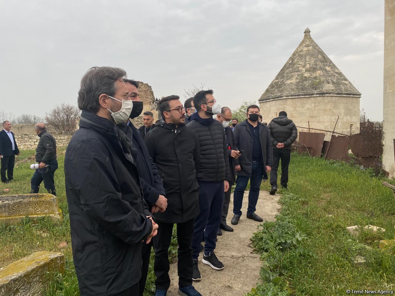 Делегация Тюркского совета побывала на разрушенном армянами кладбище Имарат (ФОТО/ВИДЕО)