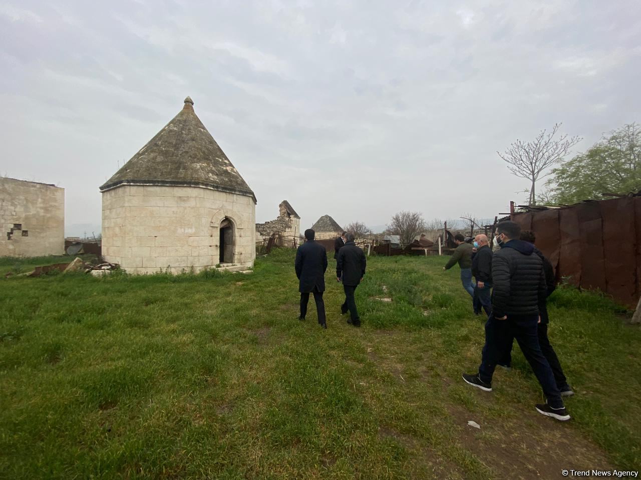 Делегация Тюркского совета побывала на разрушенном армянами кладбище Имарат (ФОТО/ВИДЕО)