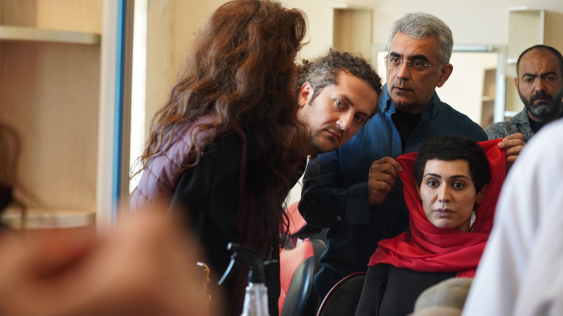 Найти отца в психиатрической клинике… - история Марьям в Азербайджане (ФОТО)