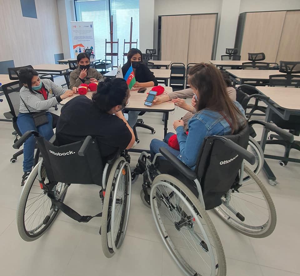 В Баку действует уникальное пространство – новый взгляд на искусство без границ (ФОТО)