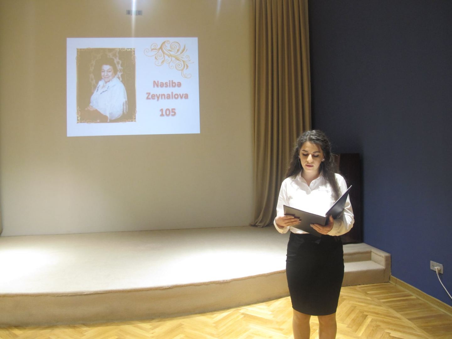 Любимая гайнана: в Баку прошел вечер памяти Насибы Зейналовой (ФОТО)