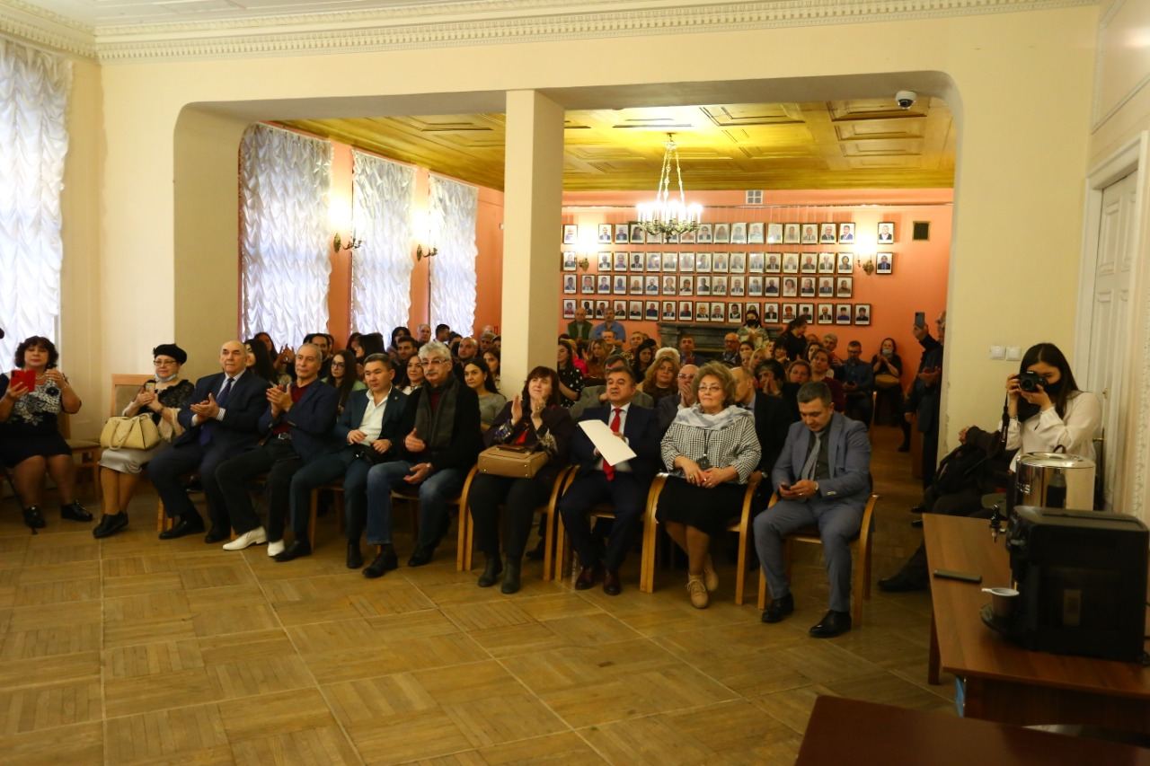 Культурное пространство Санкт-Петербурга и солнечный свет Азербайджана объединились в "Незримый разговор души" (ВИДЕО, ФОТО)