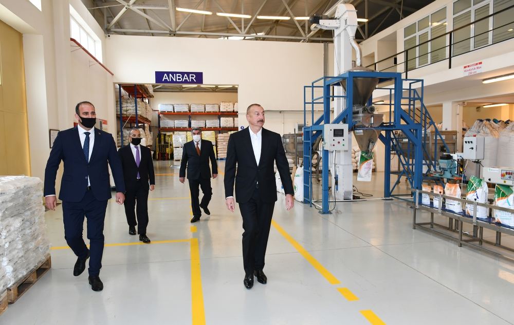 Президент Ильхам Алиев принял участие в открытии Гаджигабульского промышленного квартала (ФОТО)