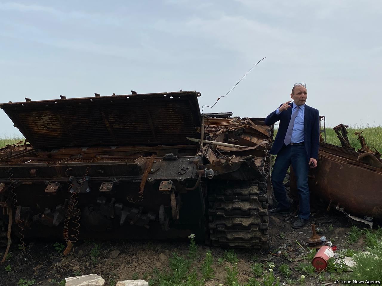 Продолжается визит израильских журналистов на освобожденные территории Азербайджана (ФОТО)