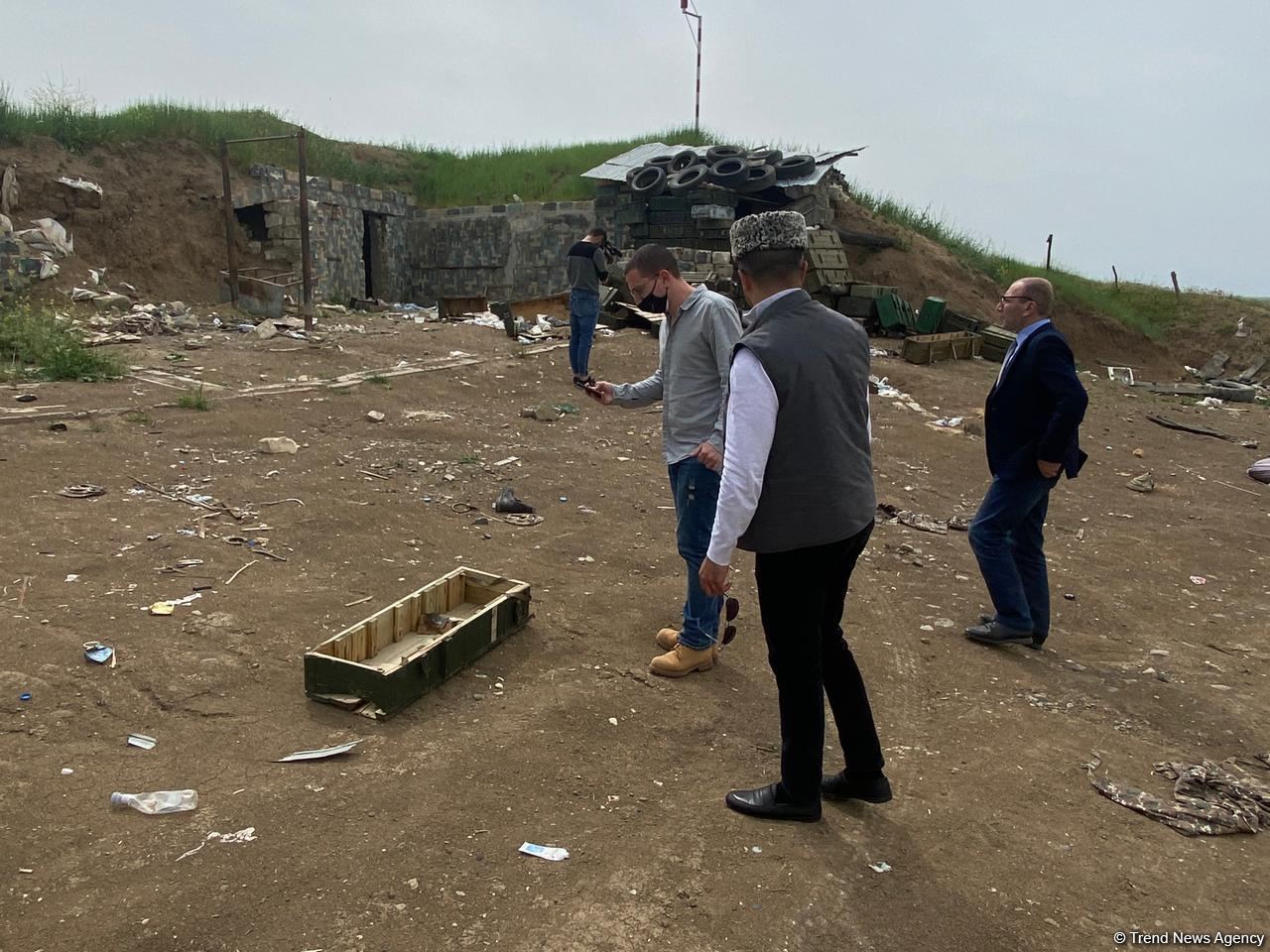 Продолжается визит израильских журналистов на освобожденные территории Азербайджана (ФОТО)