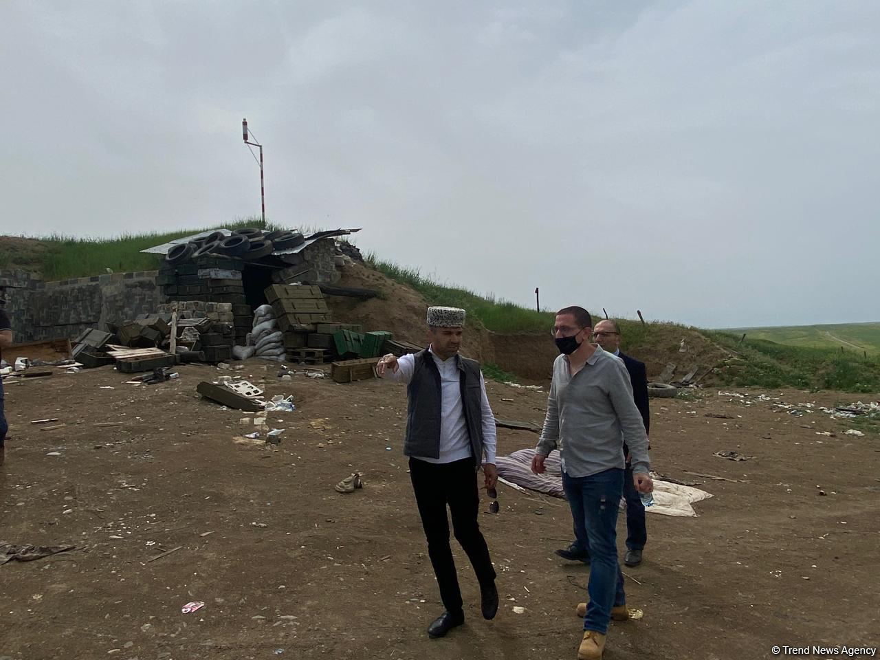Продолжается визит израильских журналистов на освобожденные территории Азербайджана (ФОТО)