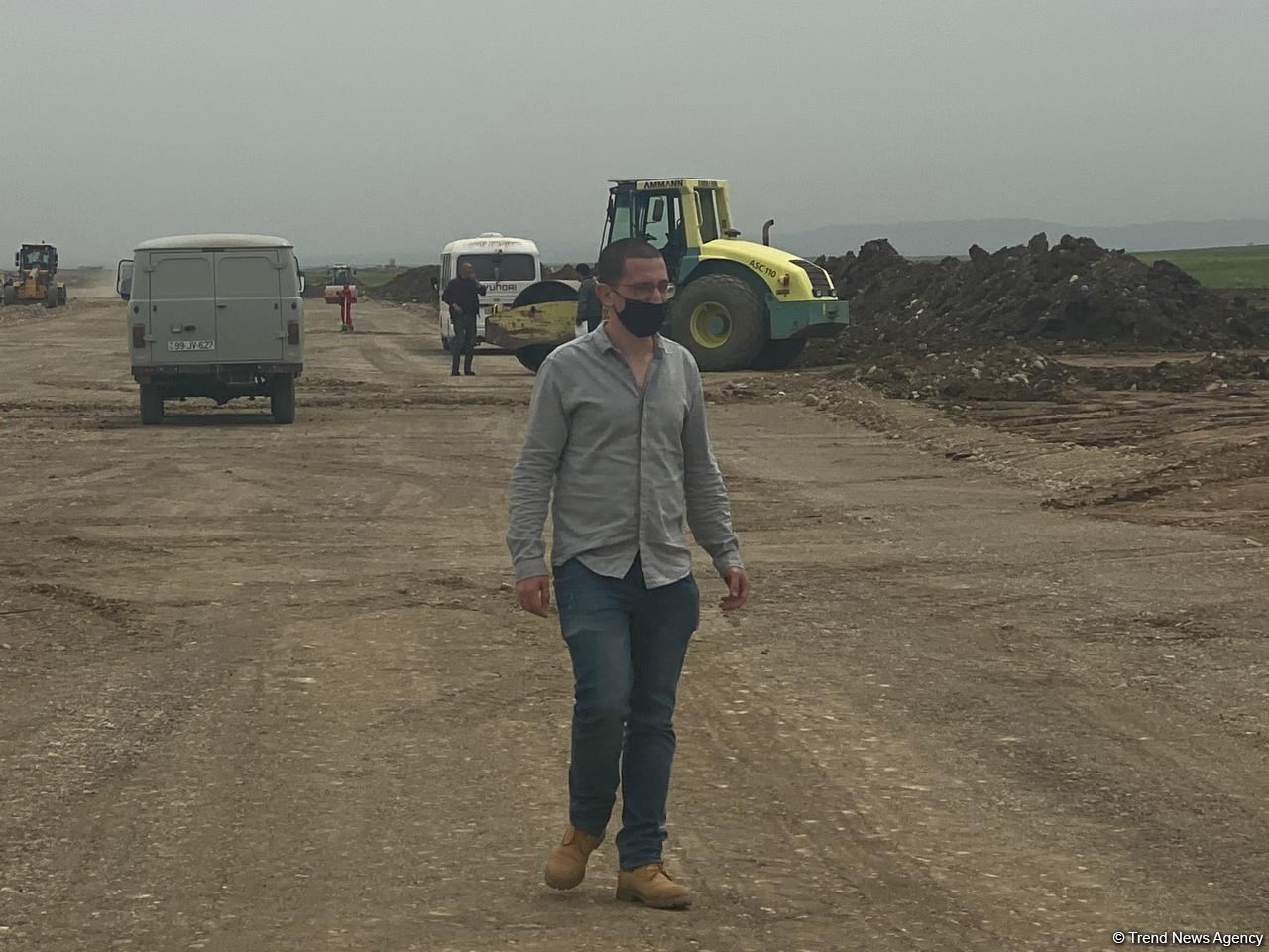 Продолжается визит израильских журналистов на освобожденные территории Азербайджана (ФОТО)