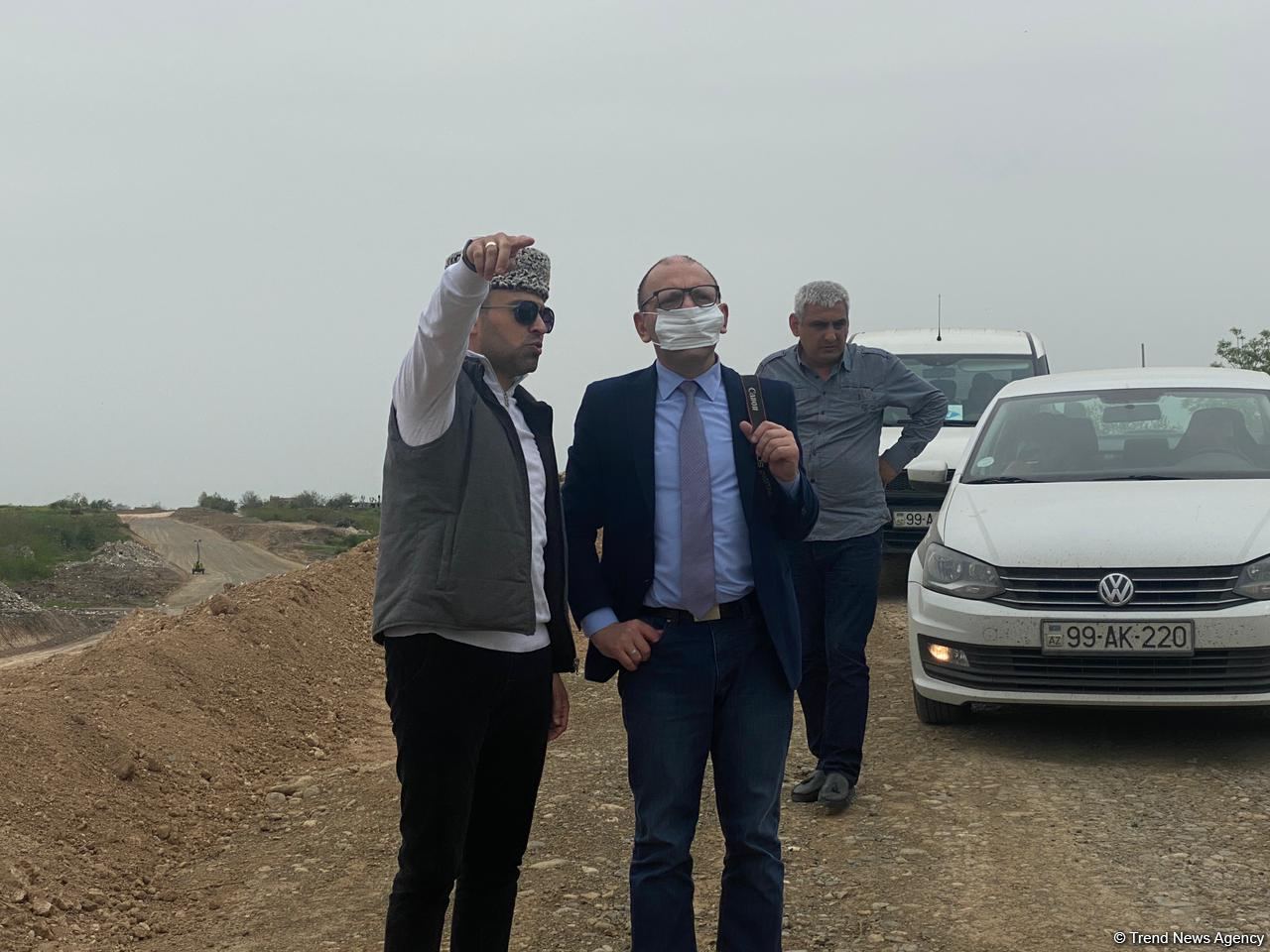 Продолжается визит израильских журналистов на освобожденные территории Азербайджана (ФОТО)