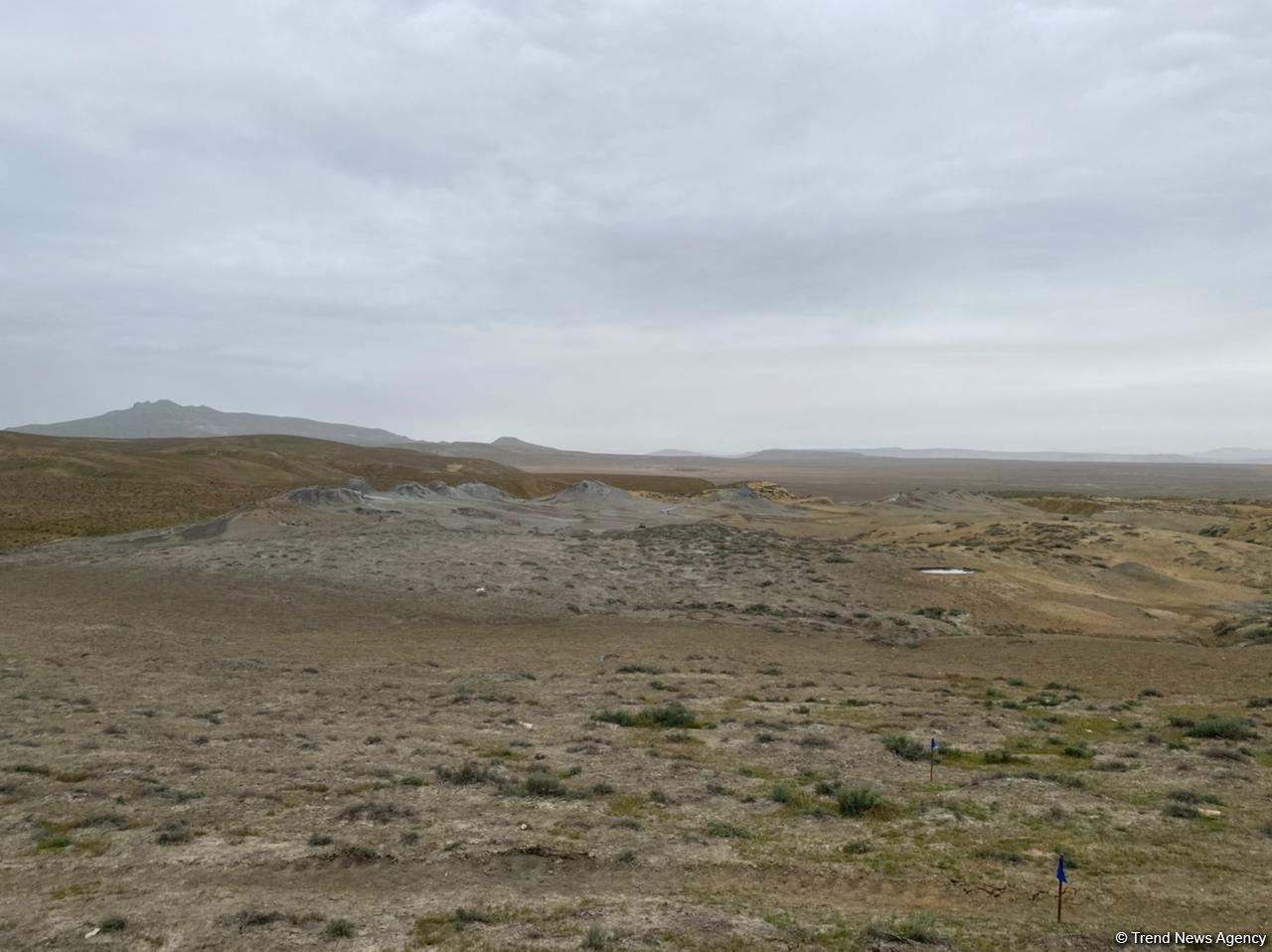 В Азербайджане организован медиатур в Туристический комплекс грязевых вулканов (ФОТО)