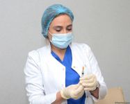 В Азербайджане вакцину от COVID-19 получили еще около 80 журналистов (ФОТО)