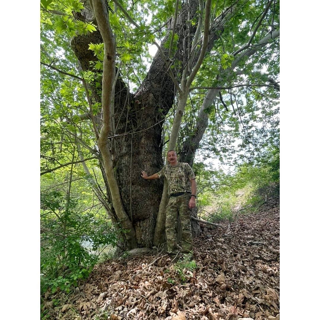 Первый вице-президент Мехрибан Алиева поделилась на своей официальной странице в Instagram кадрами из поездки в Джебраильский и Зангиланский районы с Президентом Ильхамом Алиевым (ФОТО/ВИДЕО)