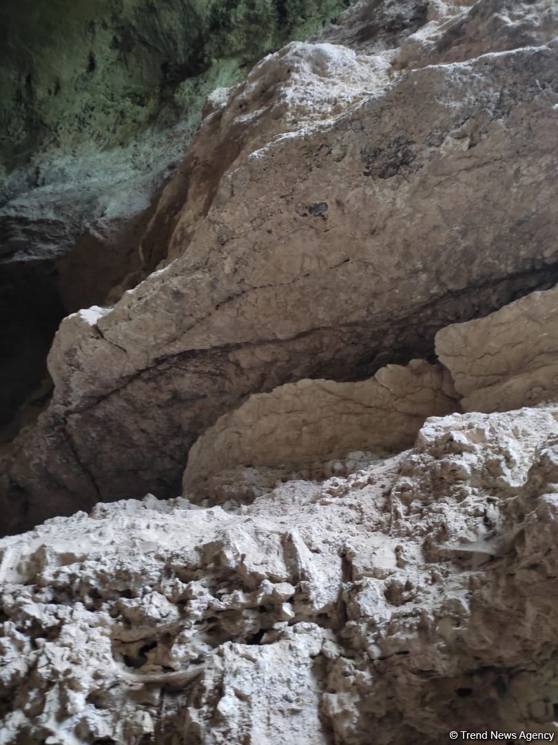Журналисты побывали в Азыхской пещере в Ходжавендском районе (ФОТО)