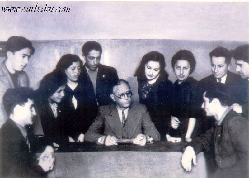 Как известная азербайджанка соответствовала чеховской фразе, или Любовь под одеялом  от Мао Цзэдуна... (ФОТО)