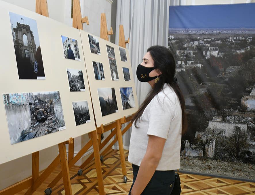 Военные фоторепортеры Второй Карабахской войны поделились воспоминаниями: Услышав звук мины, у тебя есть несколько секунд... (ФОТО)