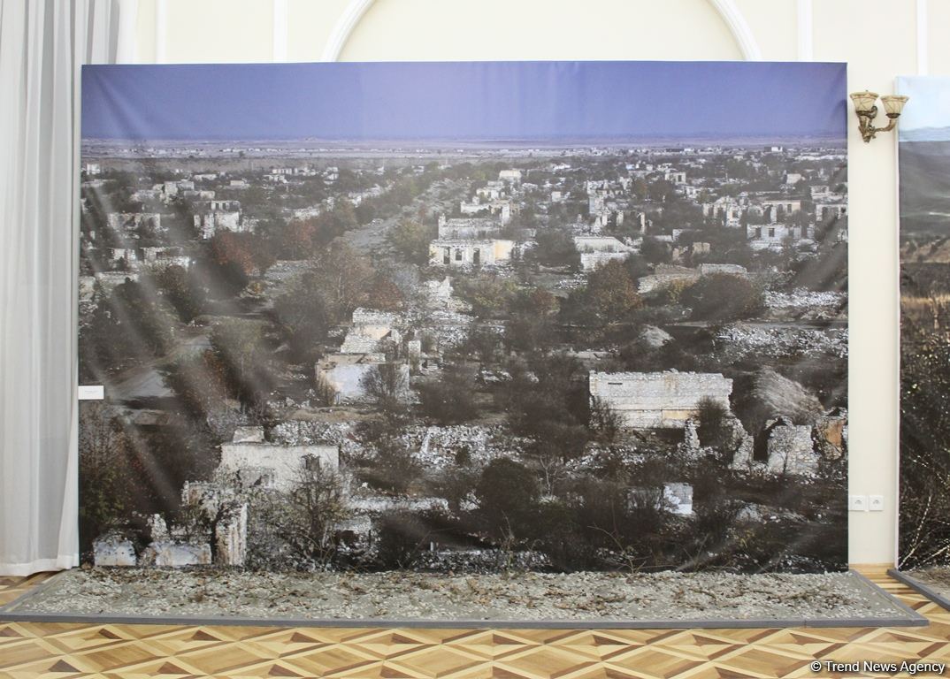 Военные фоторепортеры Второй Карабахской войны поделились воспоминаниями: Услышав звук мины, у тебя есть несколько секунд... (ФОТО)