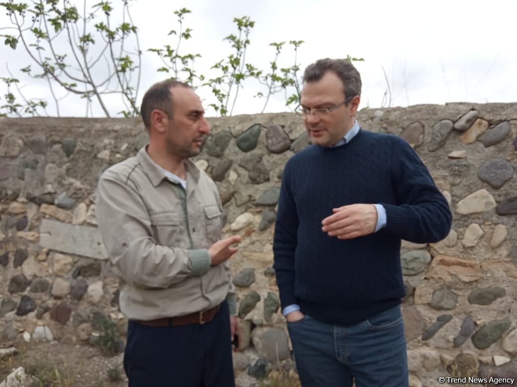 Российские депутаты и эксперты находятся в Агдаме (ФОТО)