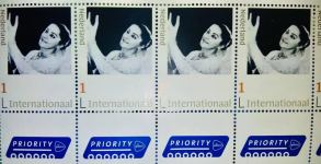 В Нидерландах выпущены почтовые марки "Амина Дильбази" и "Джовдет Гаджиев" (ФОТО)