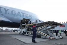 Закупленная в России партия вакцины доставлена в Азербайджан (ФОТО)