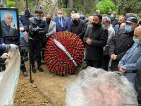 В Баку прошли похороны народного поэта Фикрета Годжи (ФОТО/ВИДЕО)